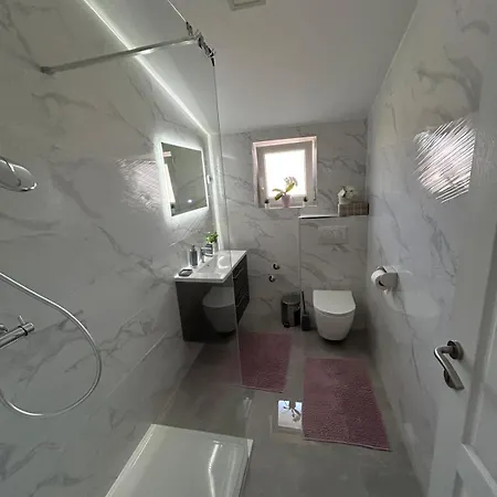 Katarina Apartment *